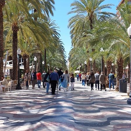 Love Story Room Alicante Luaran gambar