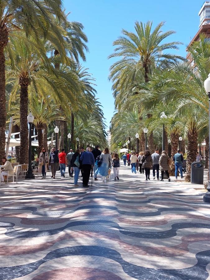 Love Story Room Alicante Luaran gambar